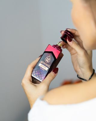 💕👑 Giovani® SIGNATURE – un parfum cu un caracter unic, care îmbină profunzimea, eleganța și un strop de mister. ✨...